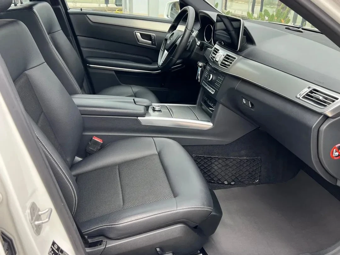 Mercedes-Benz E 220 BlueTEC 9-G TRONIC, снимка 11 - Автомобили и джипове - 55030242