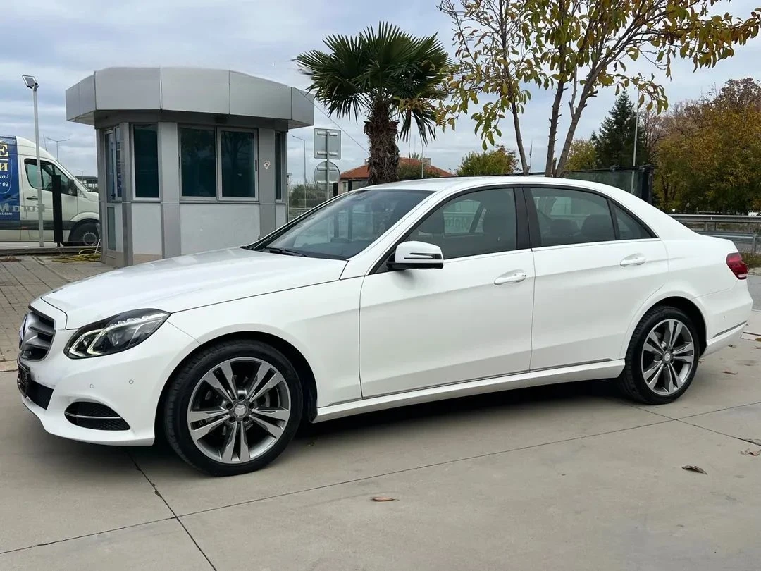 Mercedes-Benz E 220 BlueTEC 9-G TRONIC, снимка 8 - Автомобили и джипове - 55030242
