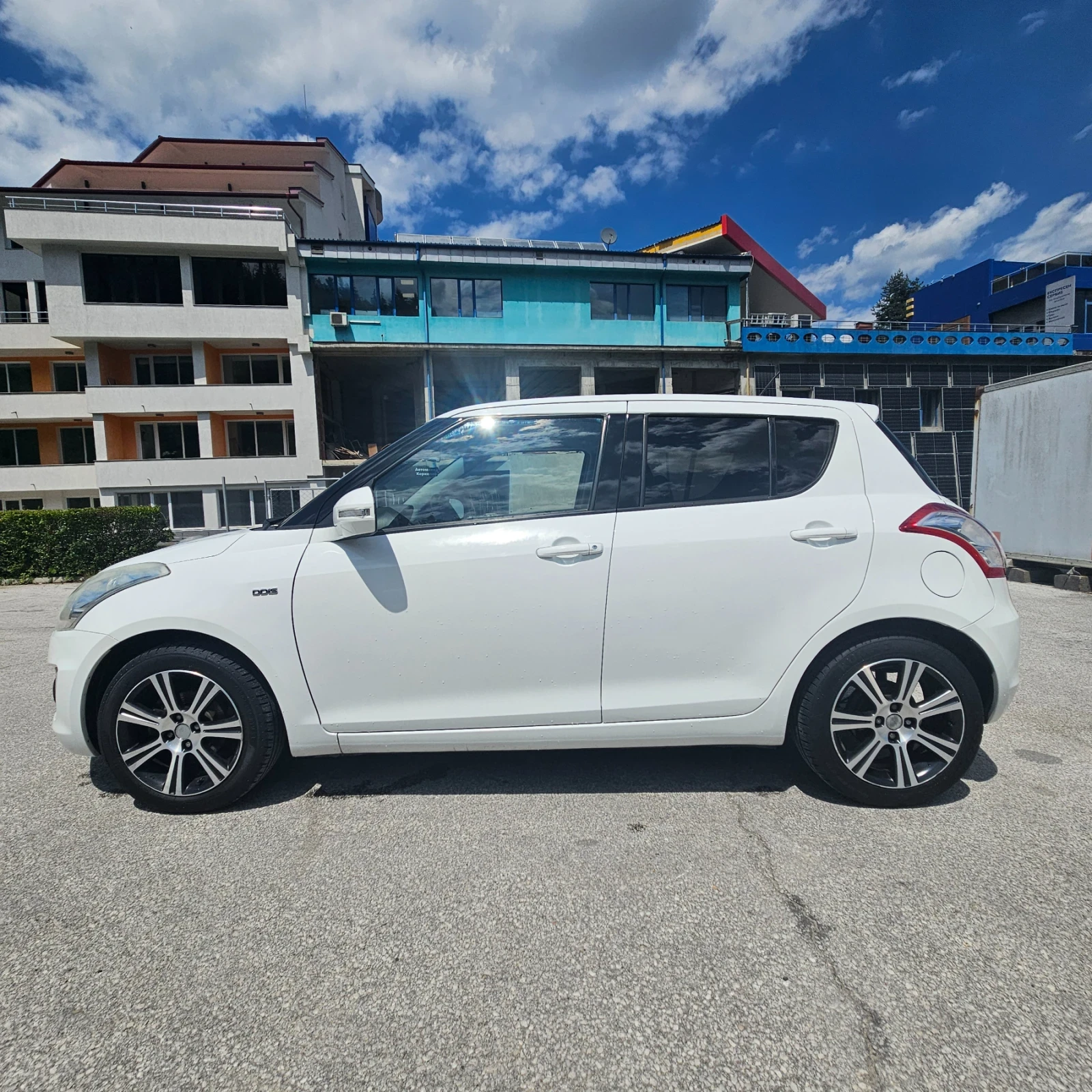 Suzuki Swift 1.3 ddis.Facelift, снимка 2 - Автомобили и джипове - 55241708