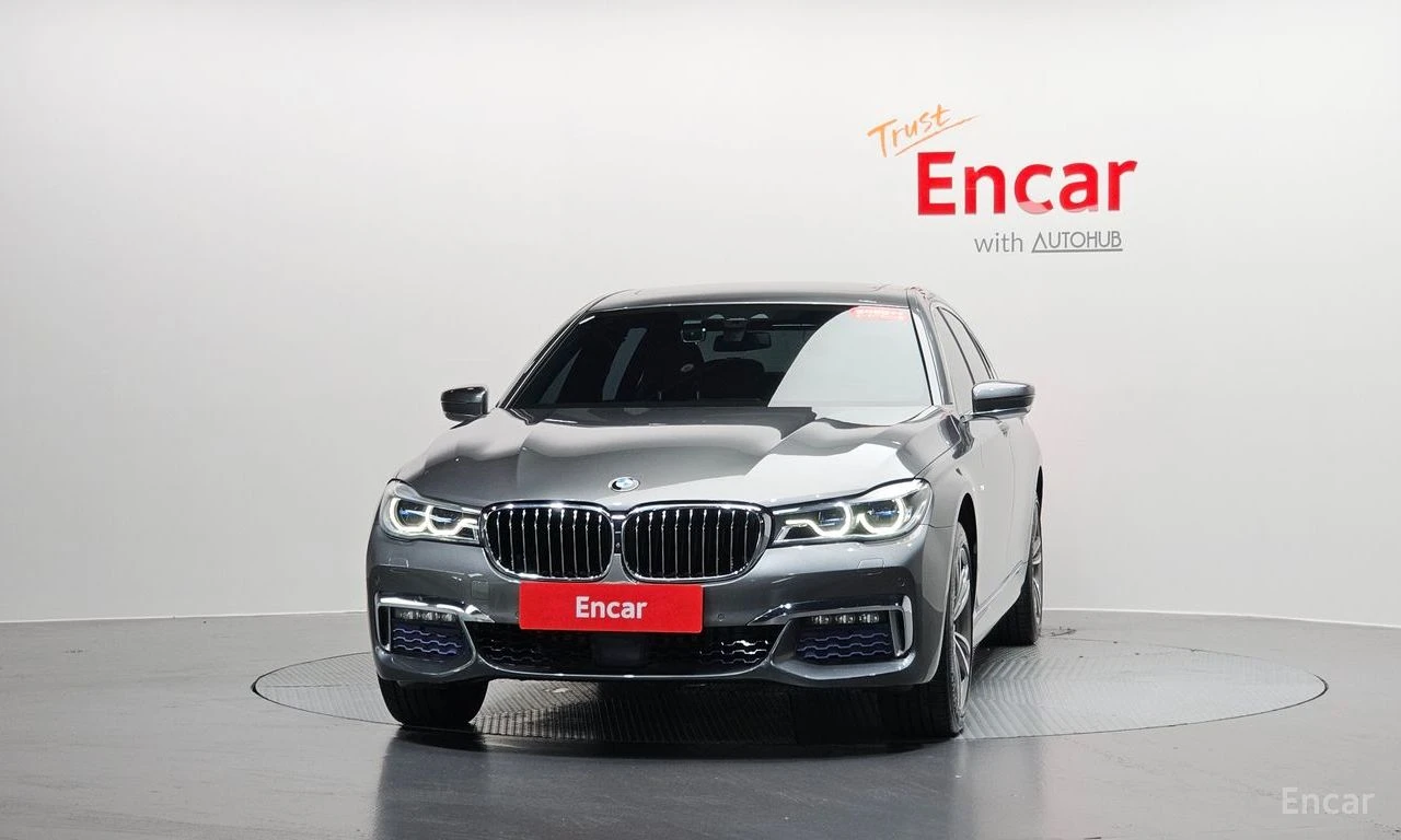 BMW 740 LI* XDRIVE* M* SPORT* HARMON* KARDON* ОБДУХВАНЕ* Д, снимка 3 - Автомобили и джипове - 55706709