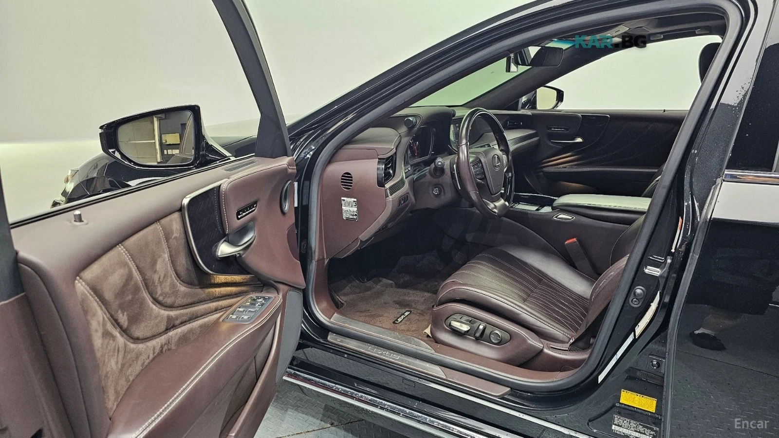 Lexus LS 500 LUXURY* AWD* 3.5* ПОДГРЕВ* ОБДУХ* 360* МАСАЖИ* , снимка 8 - Автомобили и джипове - 55836575