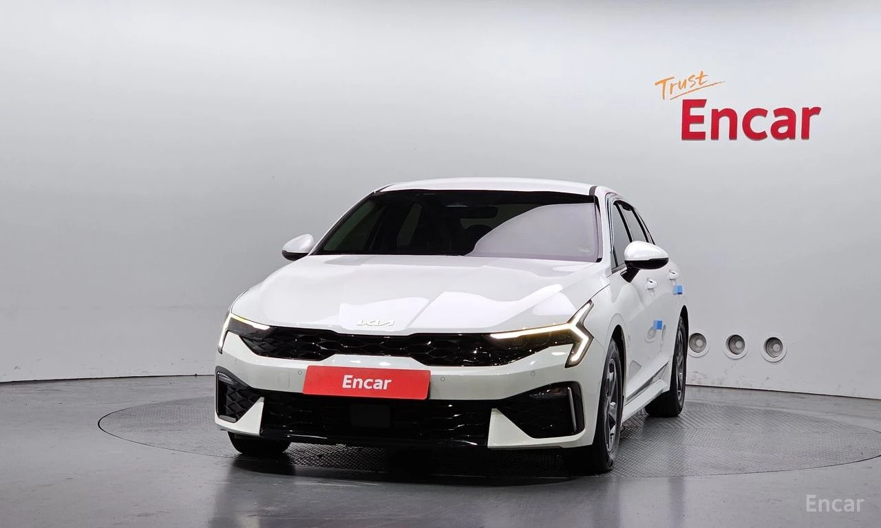 Kia Stinger 2.0* ПОДГРЕВ* КАМЕРА* LANE* ASSIST* , снимка 3 - Автомобили и джипове - 56126971