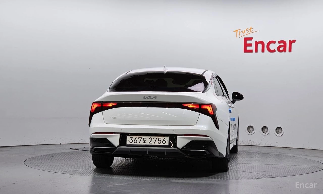 Kia Stinger 2.0* ПОДГРЕВ* КАМЕРА* LANE* ASSIST* , снимка 4 - Автомобили и джипове - 56126971