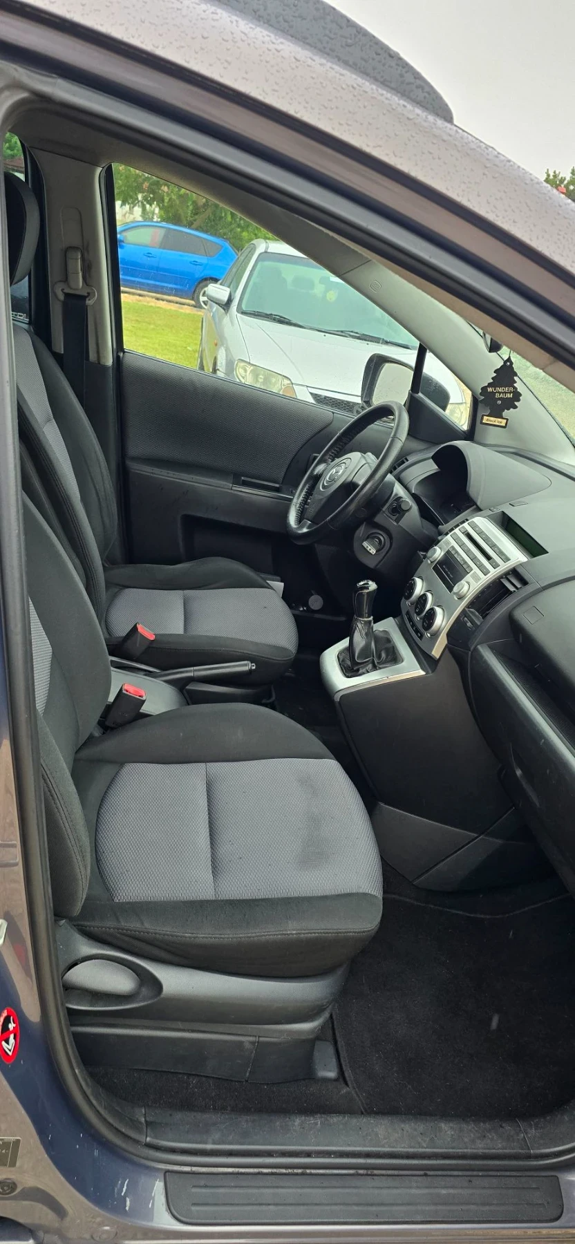 Mazda 5 1.8i, снимка 13 - Автомобили и джипове - 56515709