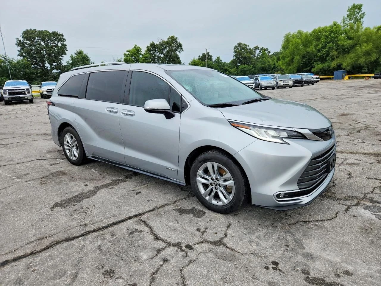 Toyota Sienna, снимка 4 - Автомобили и джипове - 56689758