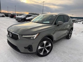 Volvo XC40 Plus Bright Theme * CARFAX * БЕЗ ПЪРВОНАЧАЛНА