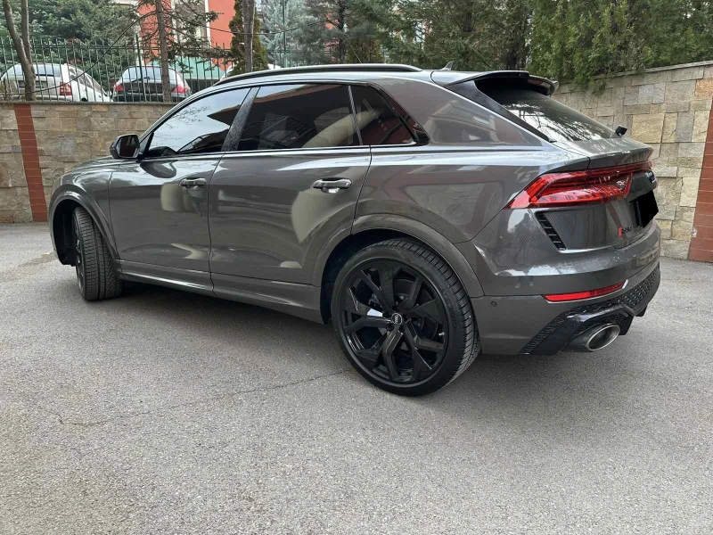 Audi RSQ8 4.0 TFSI B&O Keramik Akrapovic FULL, снимка 4 - Автомобили и джипове - 48765117