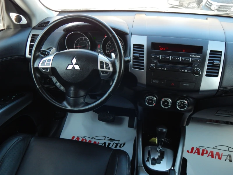 Mitsubishi Outlander 2.4i 170hp 4x4 AUTOMATIC с Гаранция! ТОП!!!, снимка 9 - Автомобили и джипове - 49207565