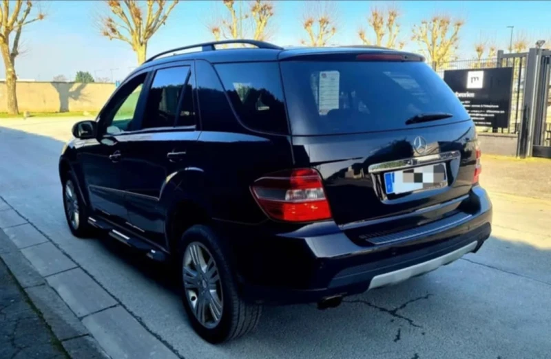 Mercedes-Benz ML 320, снимка 9 - Автомобили и джипове - 49379175