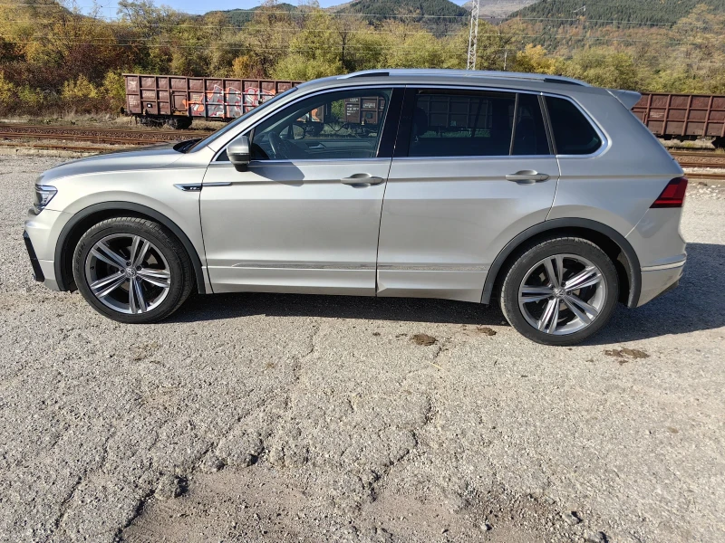 VW Tiguan 2.0 150к.с R-line, снимка 3 - Автомобили и джипове - 52569325