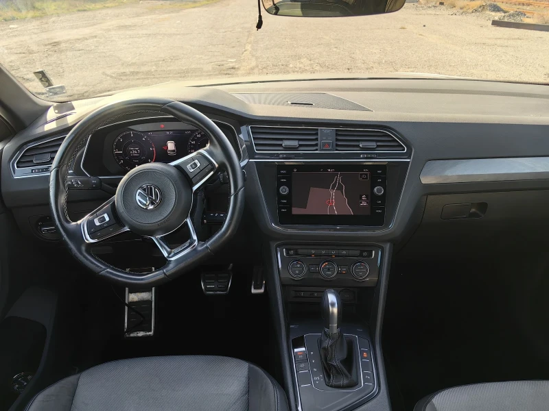 VW Tiguan 2.0 150к.с R-line, снимка 9 - Автомобили и джипове - 52569325