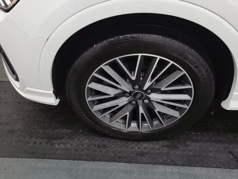 Audi Q3 2022 PROGRESSIV * CARFAX * БЕЗ ПЪРВОНАЧАЛНА ВНОСКА, снимка 17 - Автомобили и джипове - 53005077