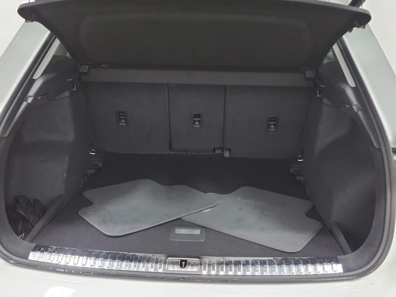 Audi Q3 2022 PROGRESSIV * CARFAX * БЕЗ ПЪРВОНАЧАЛНА ВНОСКА, снимка 16 - Автомобили и джипове - 53005077