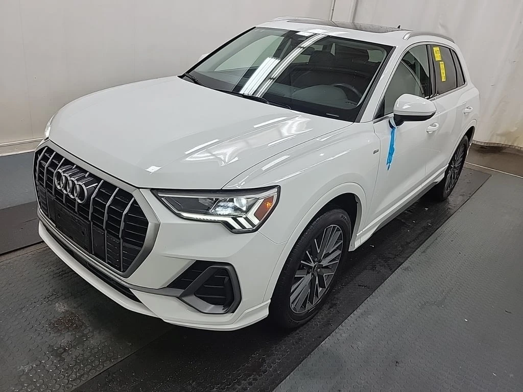 Audi Q3 2022 PROGRESSIV * CARFAX * БЕЗ ПЪРВОНАЧАЛНА ВНОСКА, снимка 1