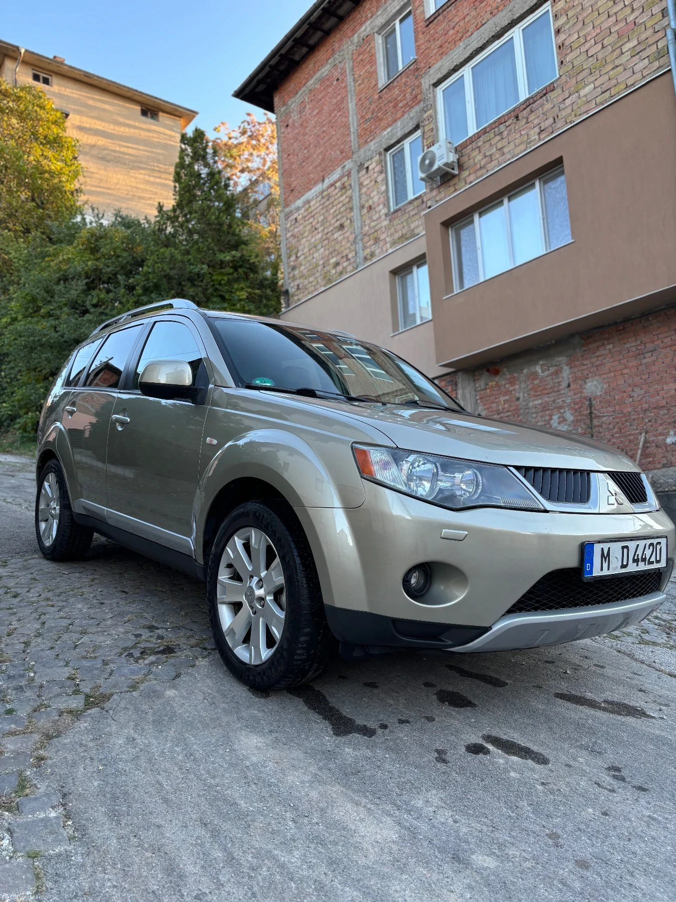 Mitsubishi Outlander 2.2 DI-D - изображение 2