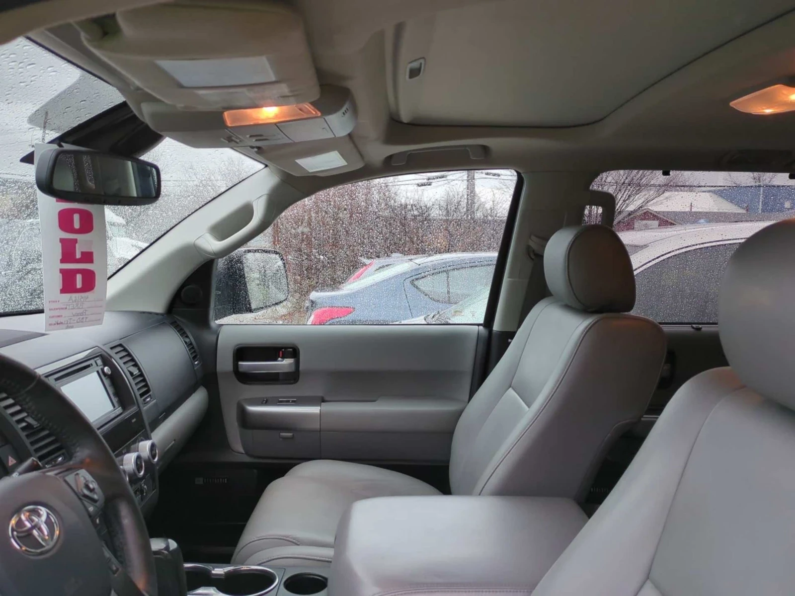 Toyota Sequoia Limited  - изображение 6