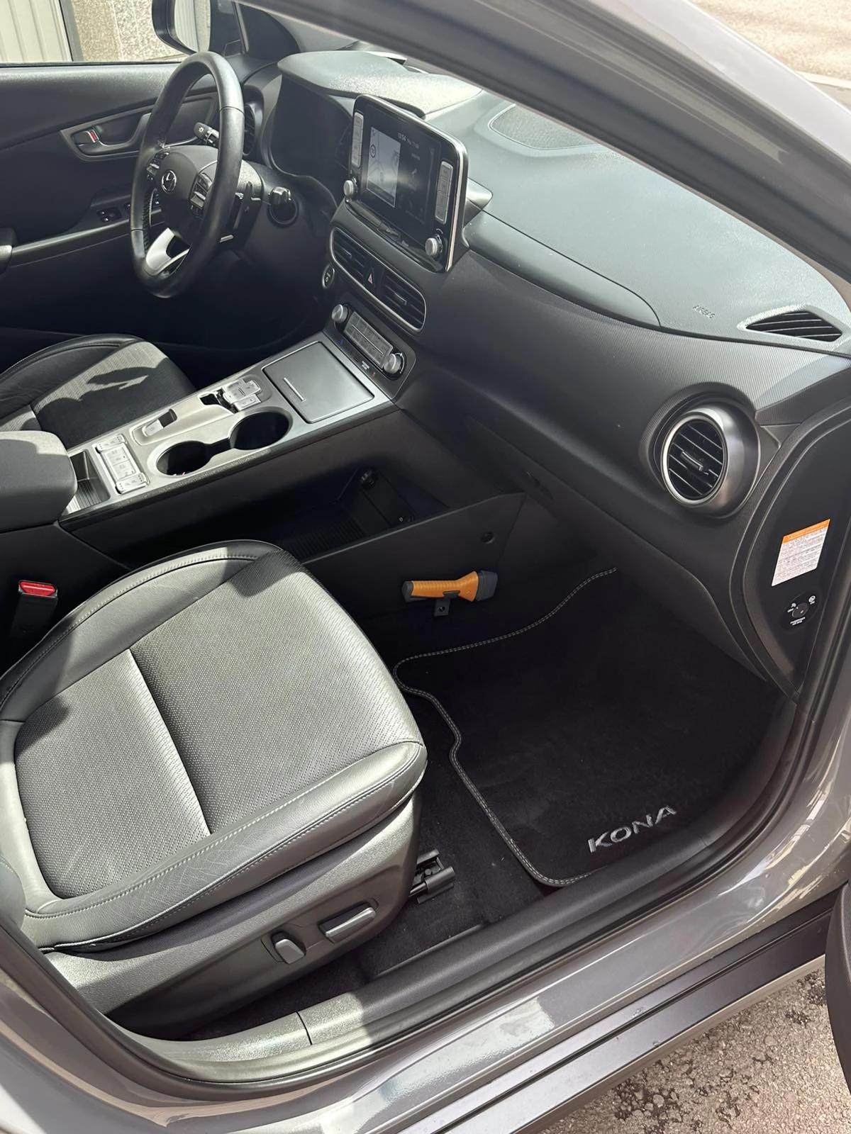 Hyundai Kona PREMIUM 64KWh FULL ASSIST/HEADUP/DISSTR/SOH98.6% - изображение 10