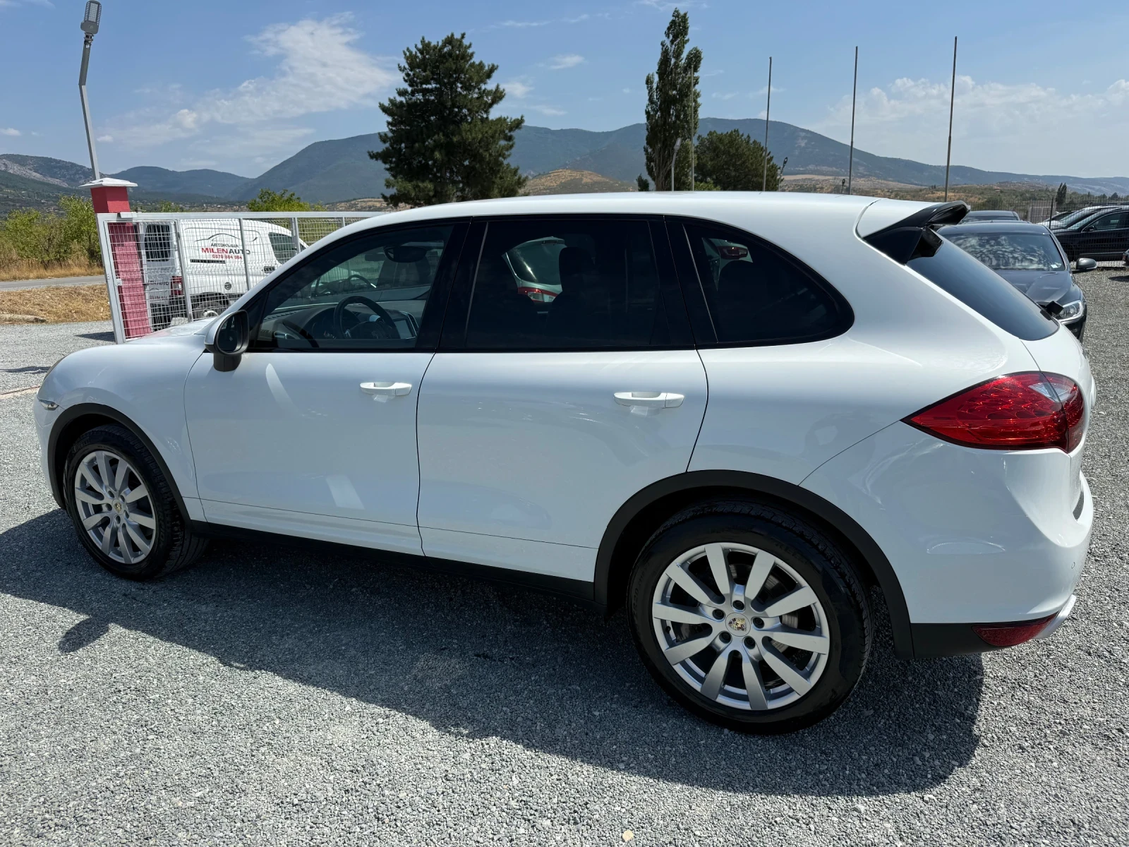 Porsche Cayenne (KATO НОВА) - изображение 9