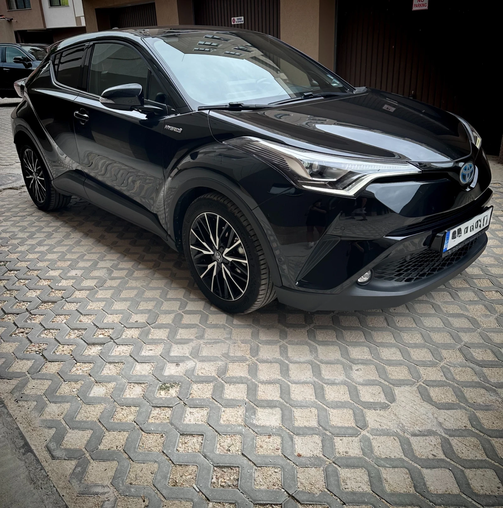 Toyota C-HR FULL LED JBL CARPLAY - изображение 2