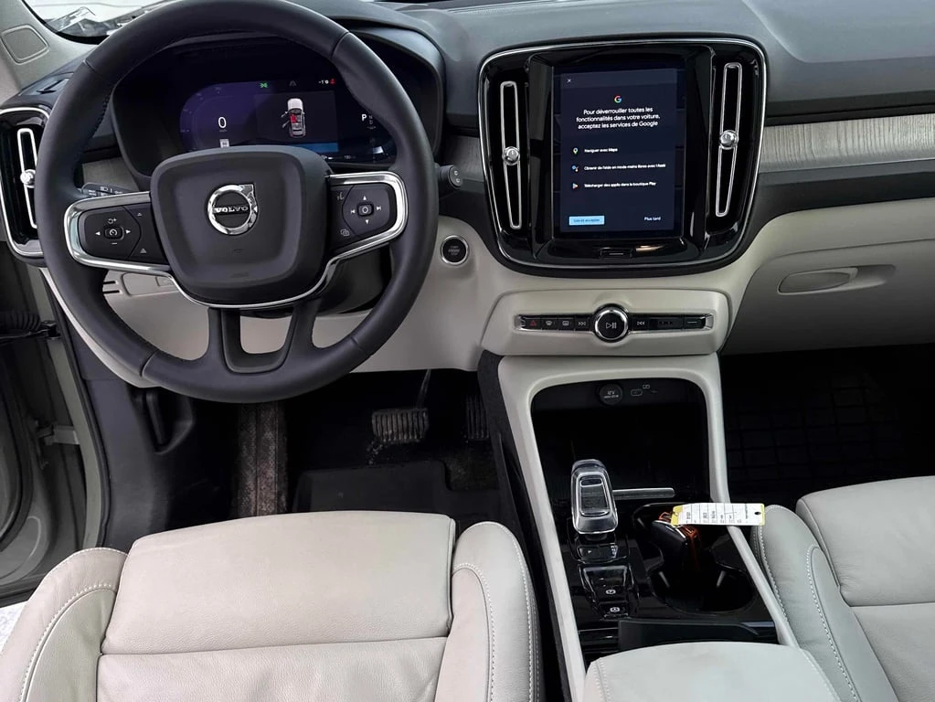 Volvo XC40 Plus Bright Theme * CARFAX * ��� ������������ | Mobile.bg � ����������� 9