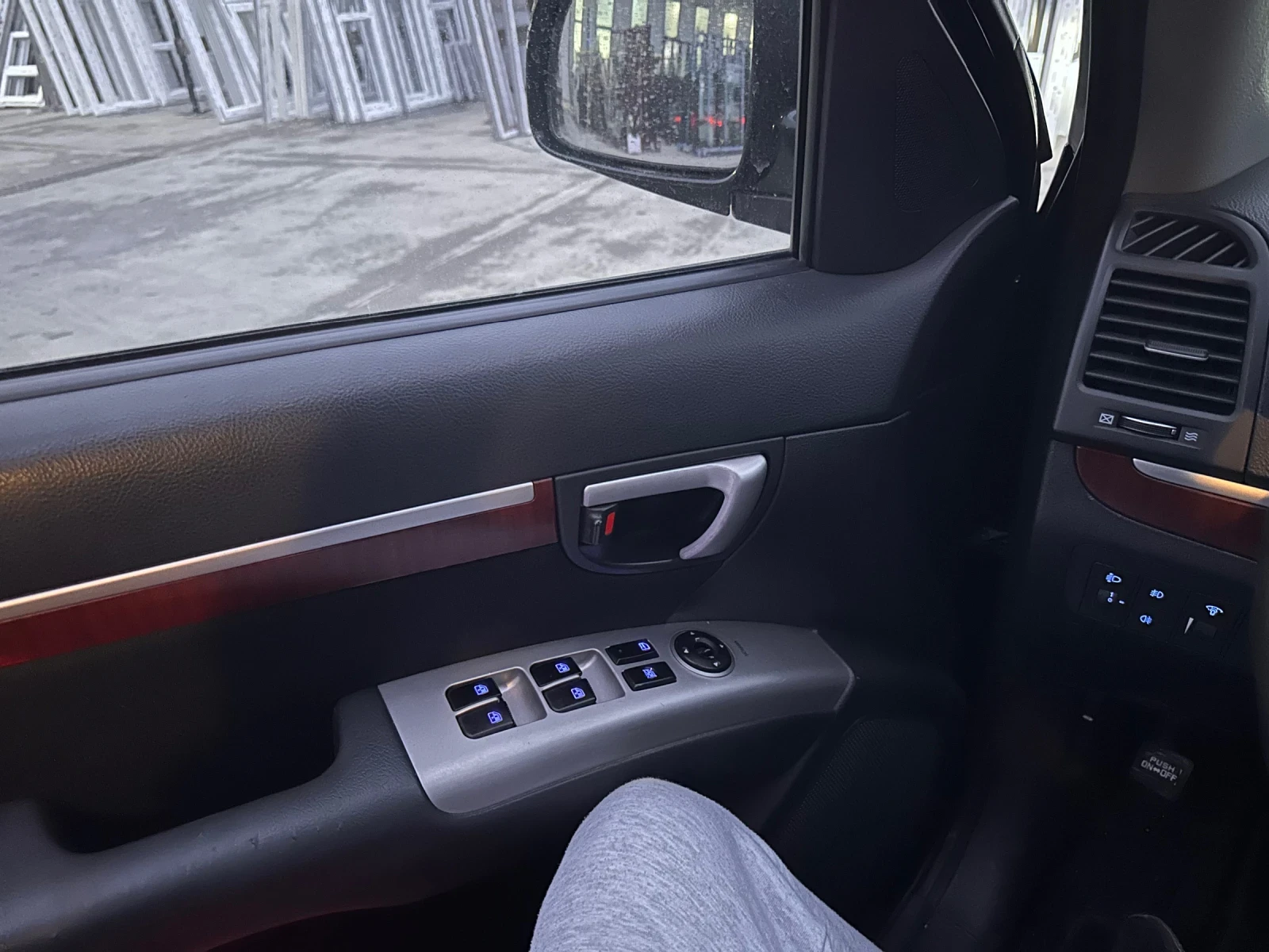 Hyundai Santa fe 2.7, снимка 3 - Автомобили и джипове - 53825254