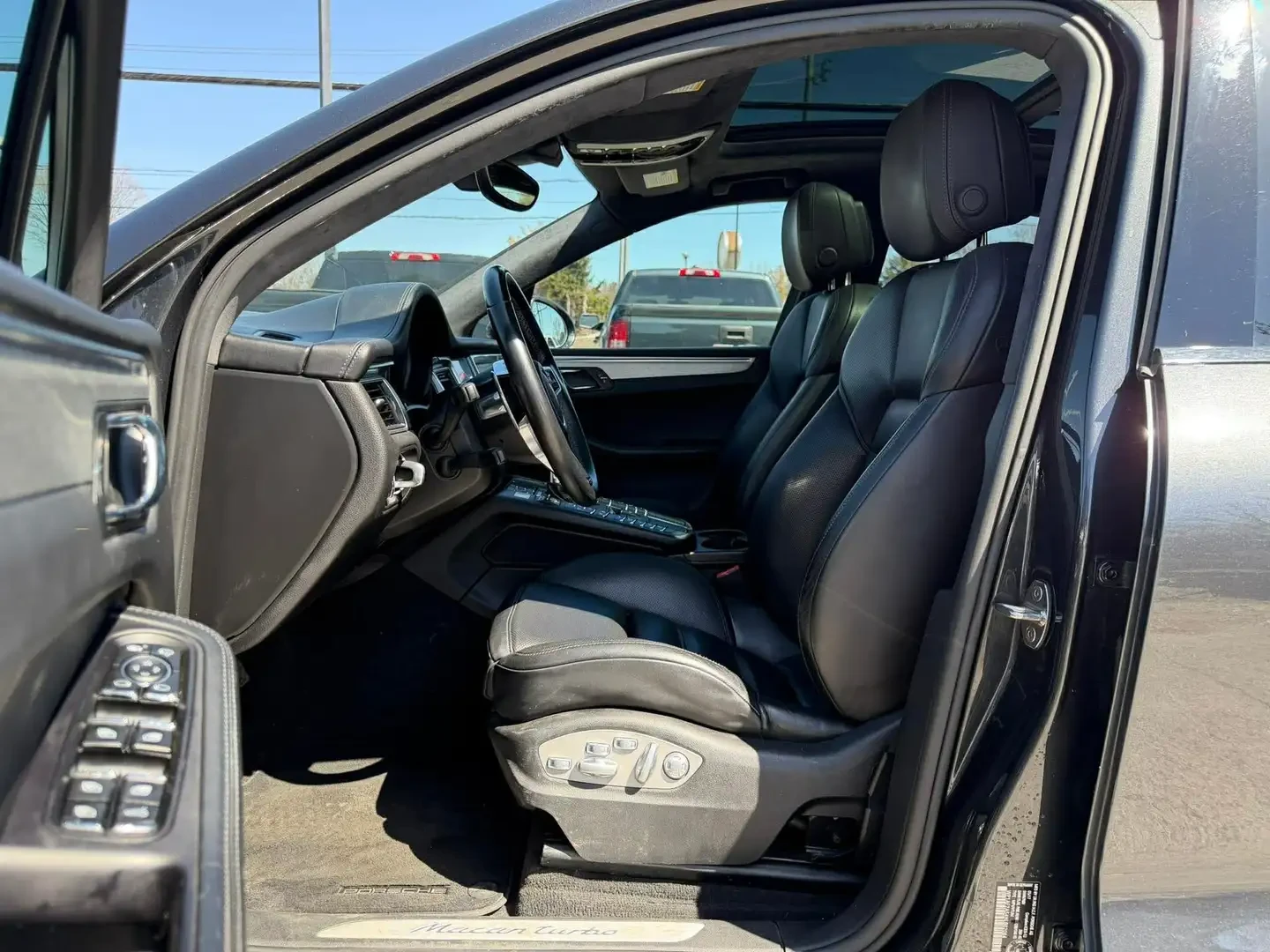 Porsche Macan TURBO AWD V6, снимка 13 - Автомобили и джипове - 54887792