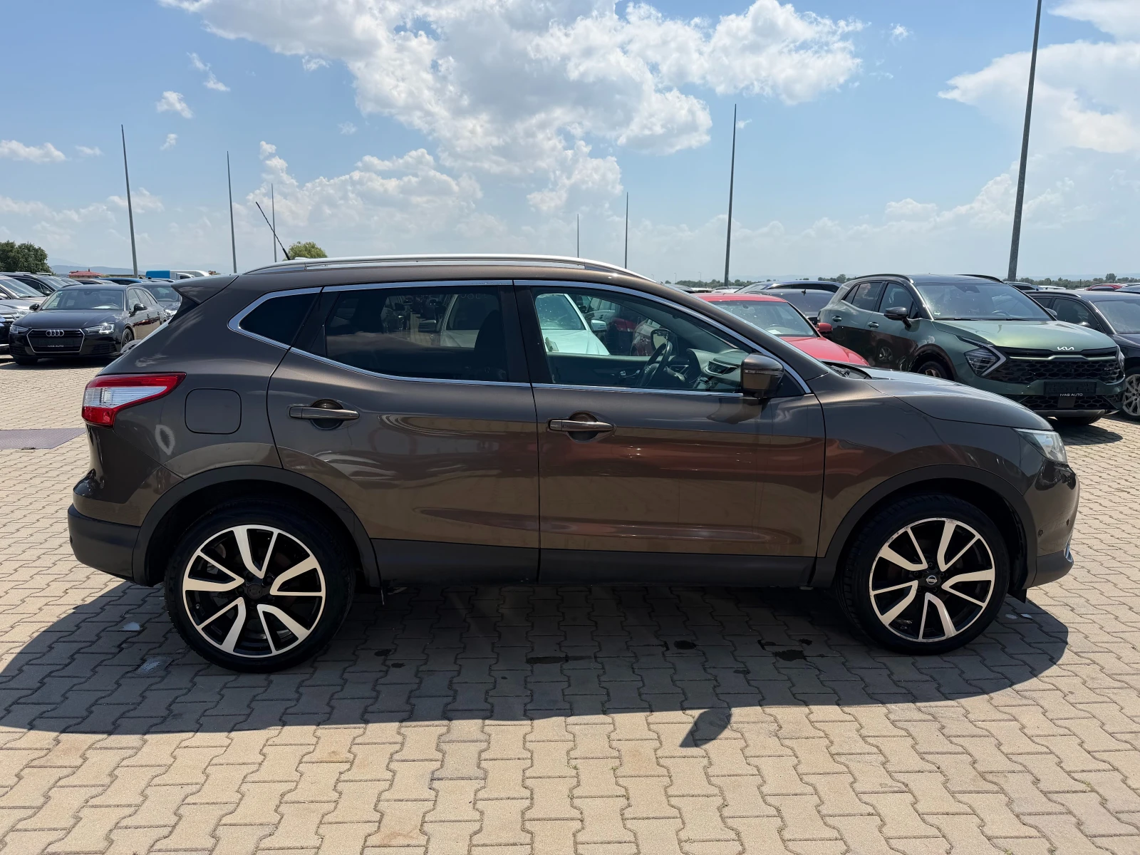 Nissan Qashqai 1.6DCI 4X4 KOJA/NAVI/KAMERA EURO 6, снимка 5 - Автомобили и джипове - 55101596