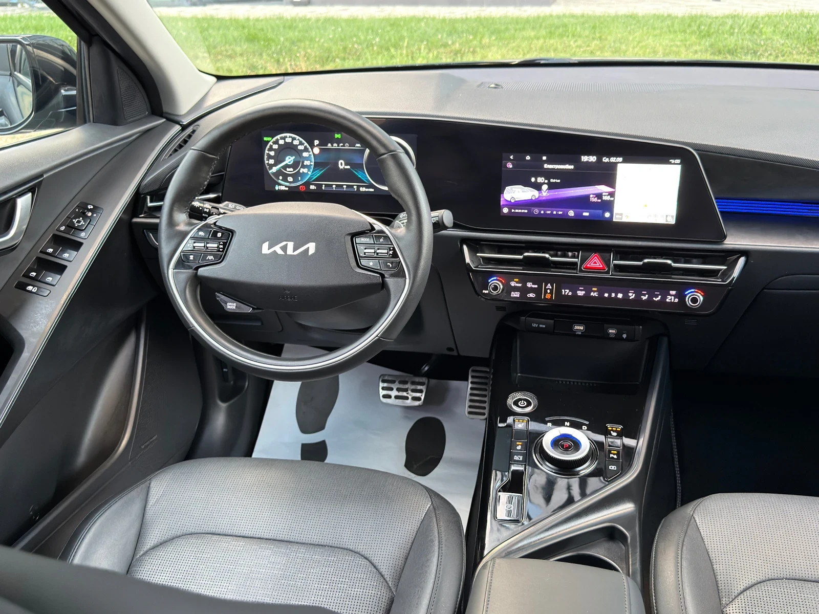 Kia Niro 64.8KWh/SOH100%/ГАРАНЦИЯ ДО 2032Г, снимка 12 - Автомобили и джипове - 55923305