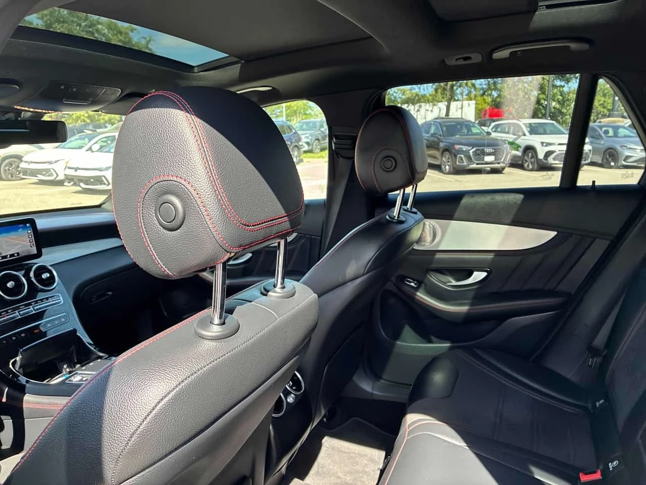 Mercedes-Benz GLC 43 AMG ALCANTARA| BURMESTER| PANO| 360| HUD| , снимка 14 - Автомобили и джипове - 56193526