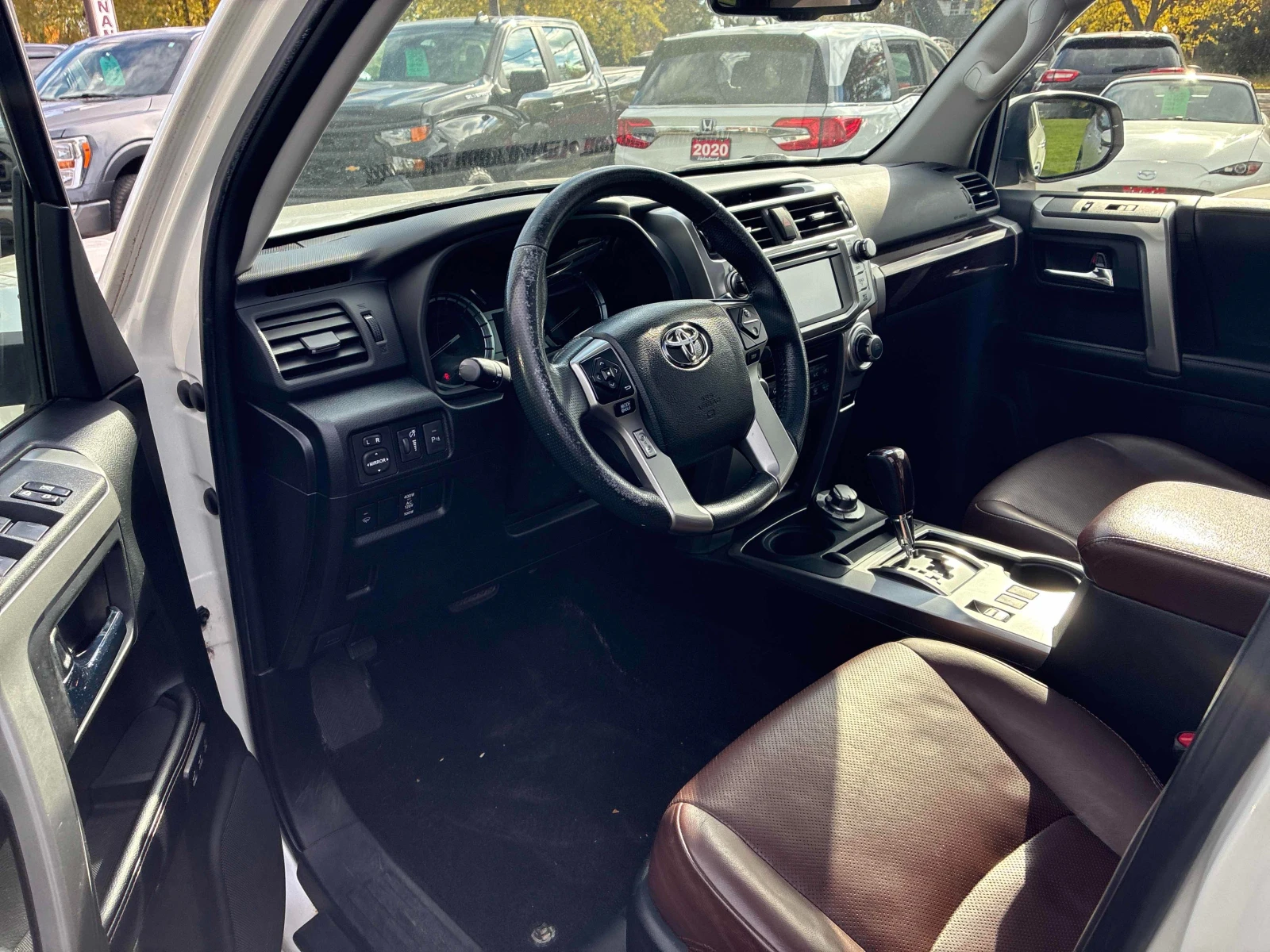 Toyota 4runner SR5 AWD 4.0L * FULL MAX* , снимка 7 - Автомобили и джипове - 56652796