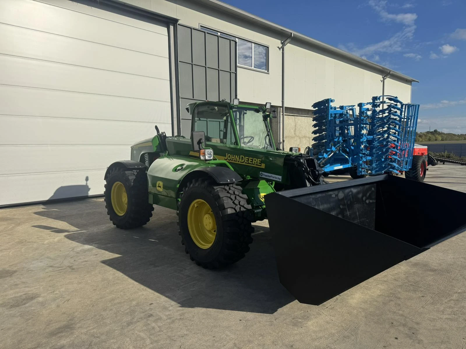 Телескопичен товарач John Deere 3400 - изображение 4
