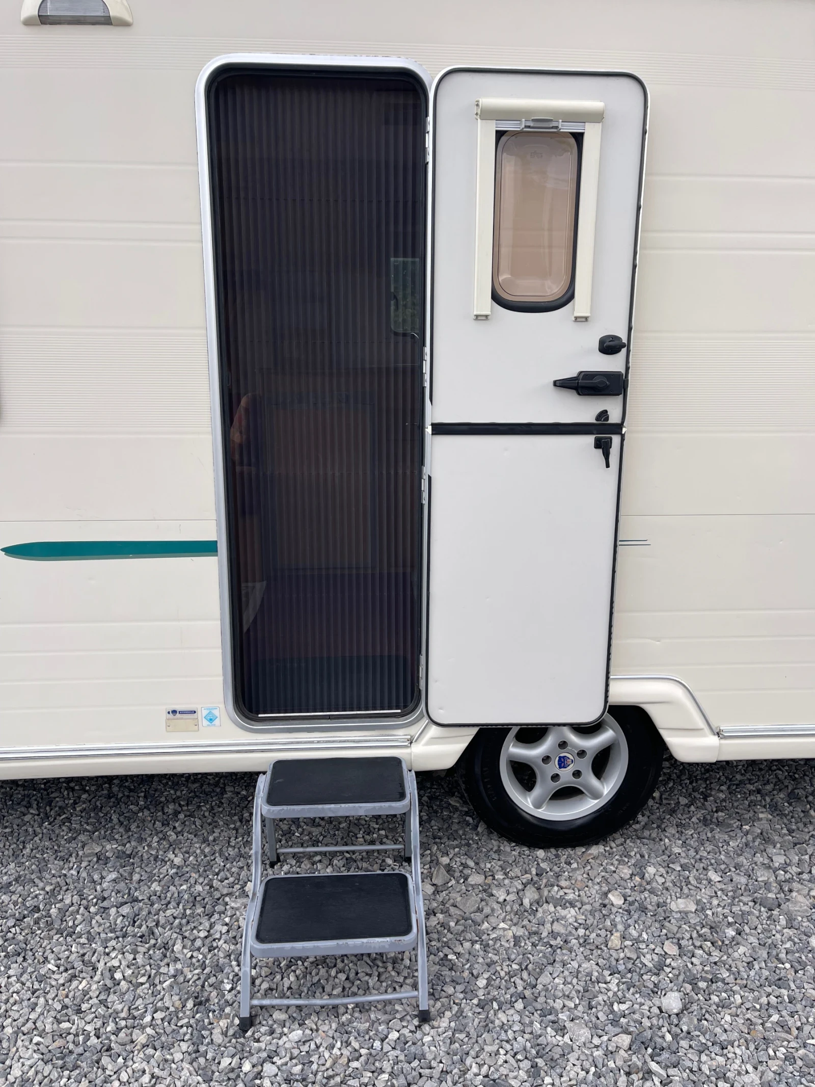 Каравана Avondale Argente 555-4, 7Метра, 4 легла, Форселт, Cris cert - изображение 9