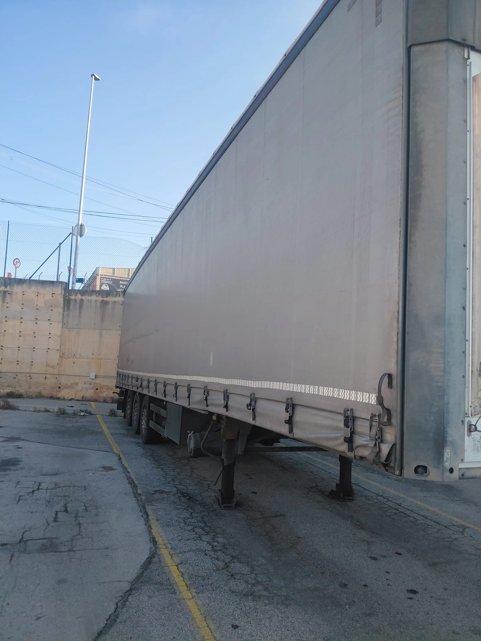 Полуремарке Schmitz, снимка 8 - Ремаркета - 53708211