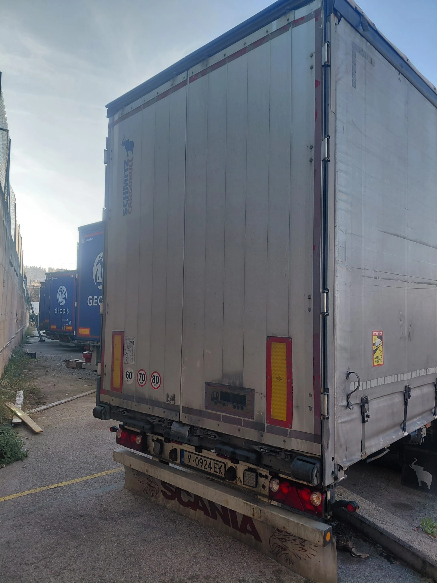 Полуремарке Schmitz, снимка 2 - Ремаркета - 53708211