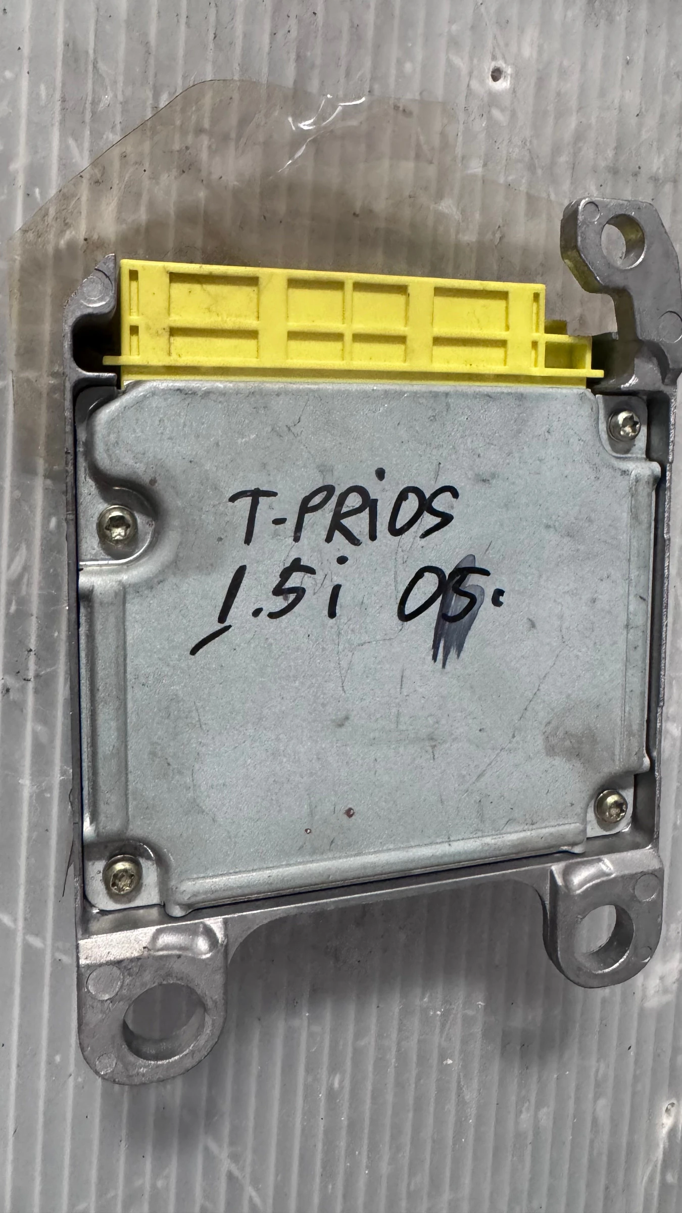 Airbag  /  /  a Toyota Prius - 152300-6951 / 89170-47390 | Mobile.bg   2