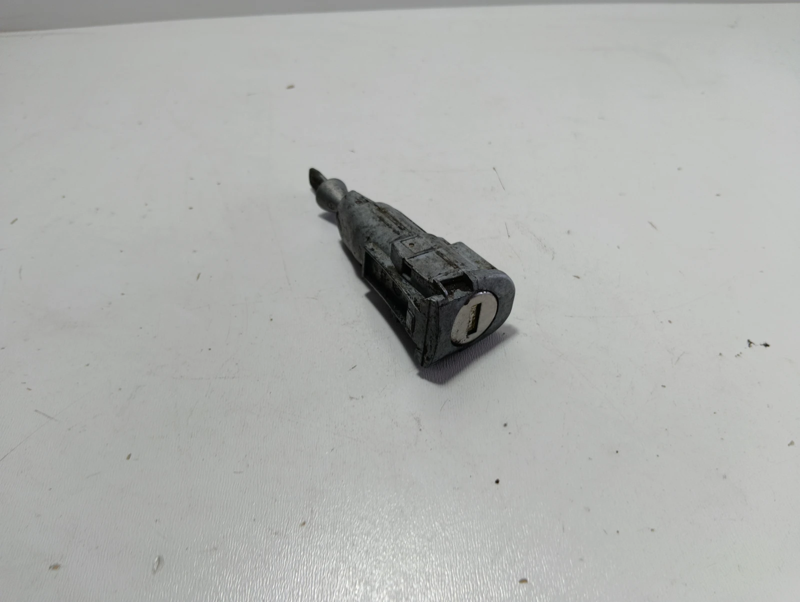 ключалка патрон 5N0837167 VW Tiguan