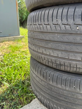 Гуми Летни 275/40R22, снимка 4