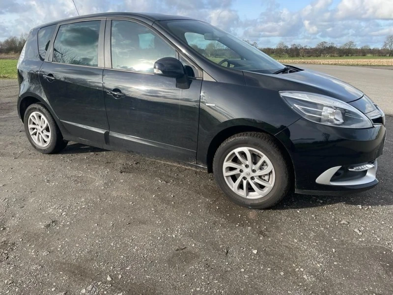 Renault Scenic 1.5DCI, снимка 2 - Автомобили и джипове - 47295073