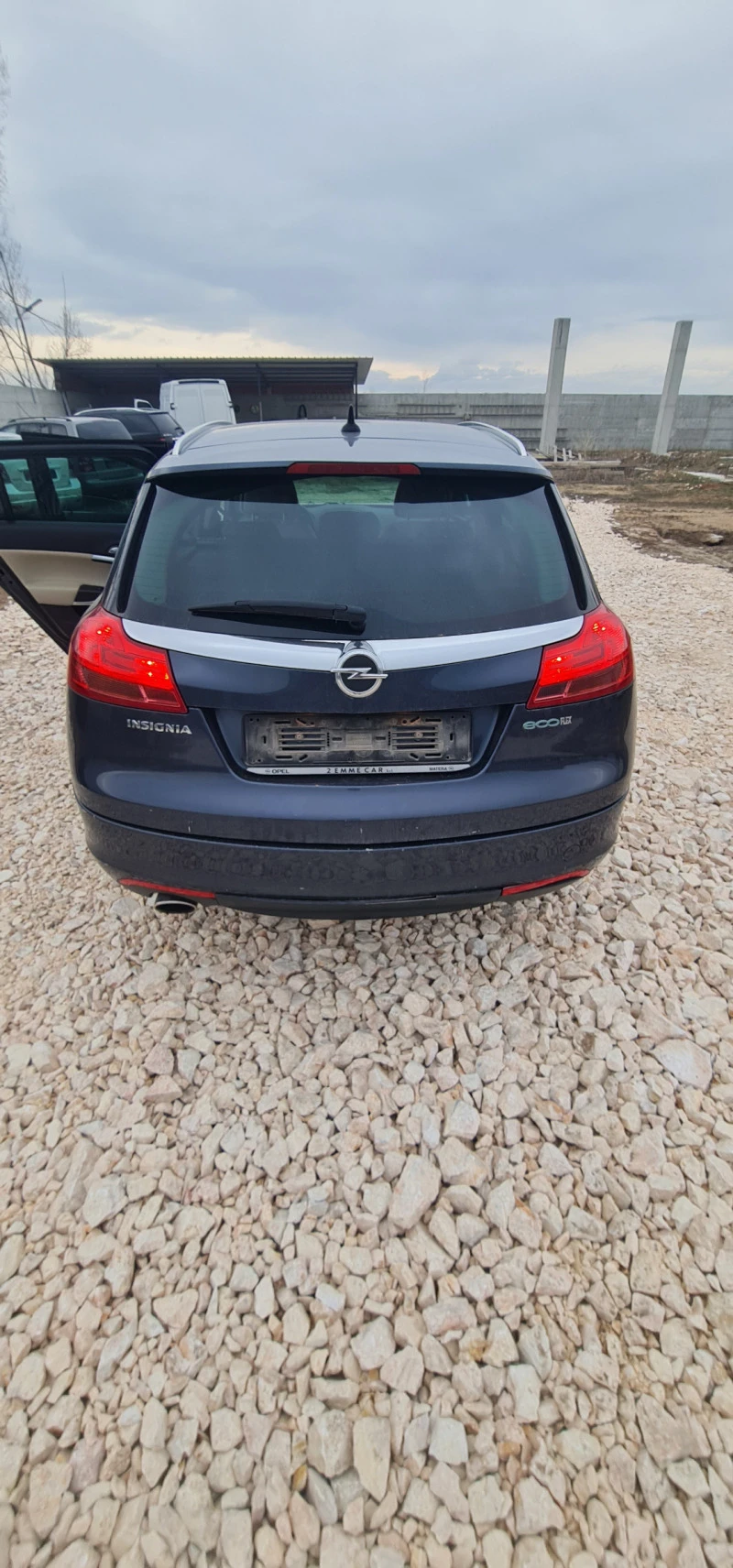 Opel Insignia, снимка 8 - Автомобили и джипове - 47308041