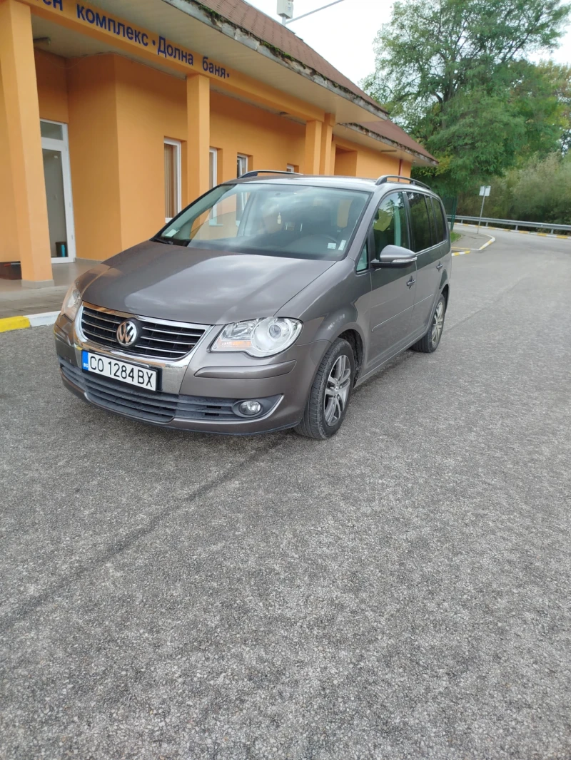 VW Touran 1.9, снимка 11 - Автомобили и джипове - 47304565