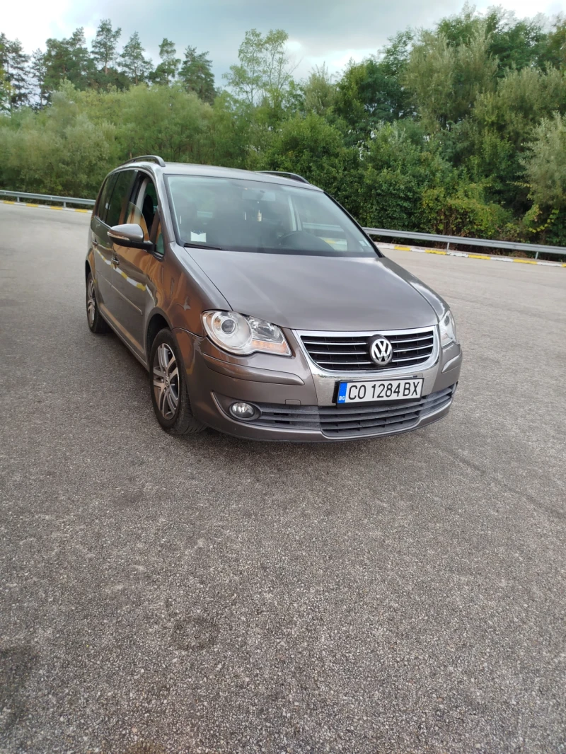 VW Touran 1.9, снимка 15 - Автомобили и джипове - 47304565