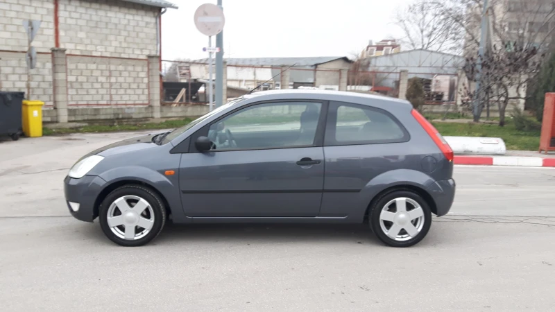 Ford Fiesta, снимка 1 - Автомобили и джипове - 48077247