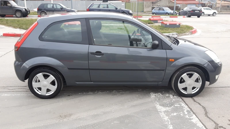 Ford Fiesta, снимка 2 - Автомобили и джипове - 48077247