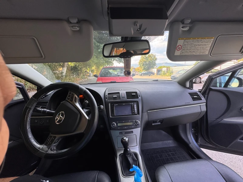 Toyota Avensis, снимка 6 - Автомобили и джипове - 52161788