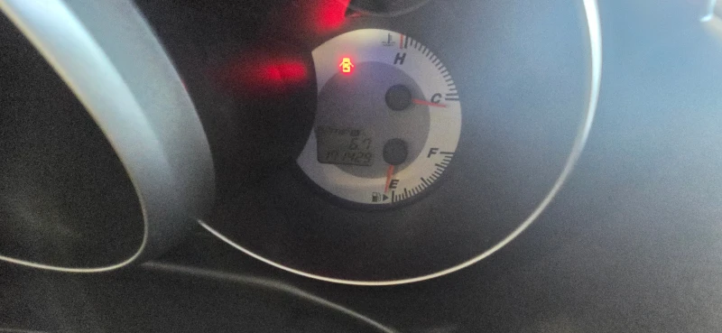 Mazda 3 1.6 БЕНЗИН ВЕРИГА FACE, снимка 11 - Автомобили и джипове - 52235822