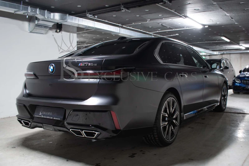 BMW 760 e* M-SPORT* TV* B & WI* SKY LOUNGE* EXECUTIVE LOUN, снимка 4 - Автомобили и джипове - 52493090