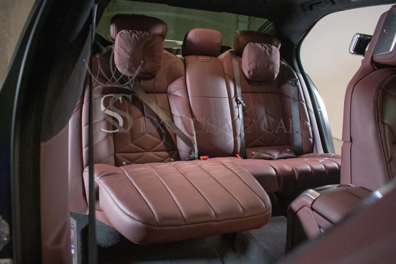 BMW 760 e* M-SPORT* TV* B & WI* SKY LOUNGE* EXECUTIVE LOUN, снимка 13 - Автомобили и джипове - 52493090