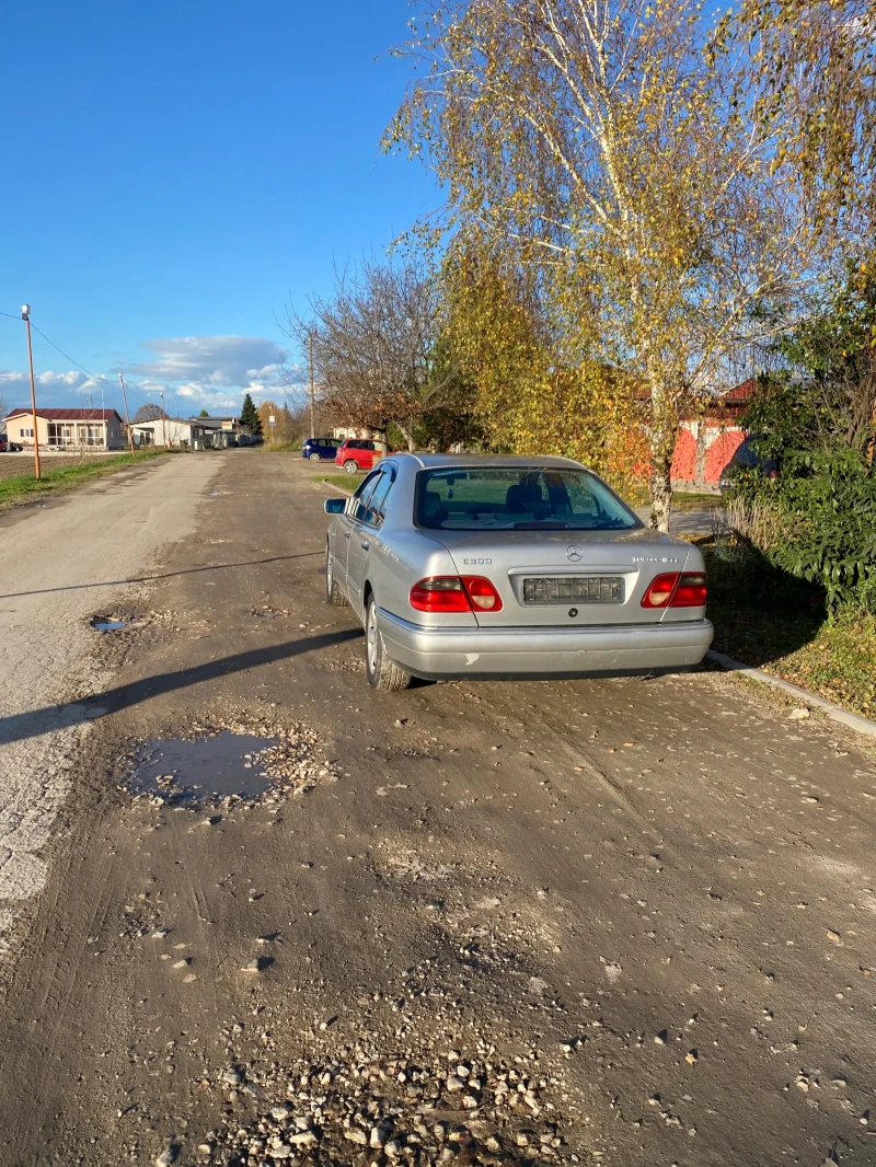 Mercedes-Benz E 300 W210 om606, снимка 6 - Автомобили и джипове - 52547571