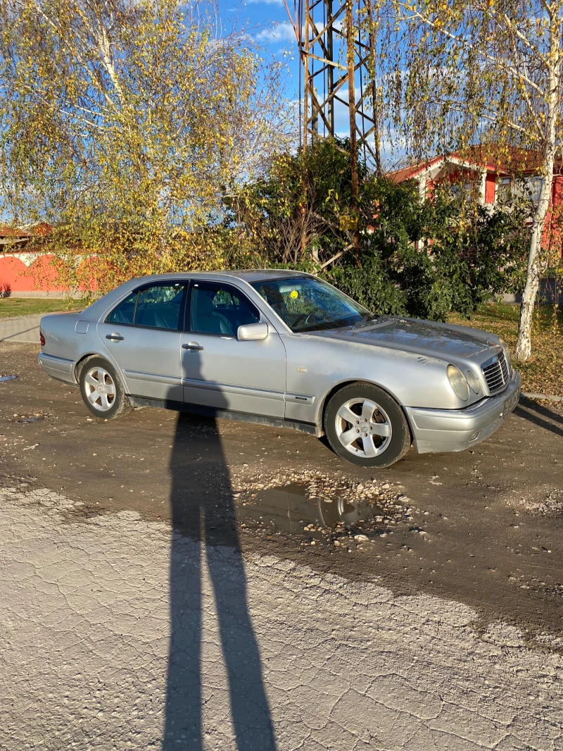 Mercedes-Benz E 300 W210 om606