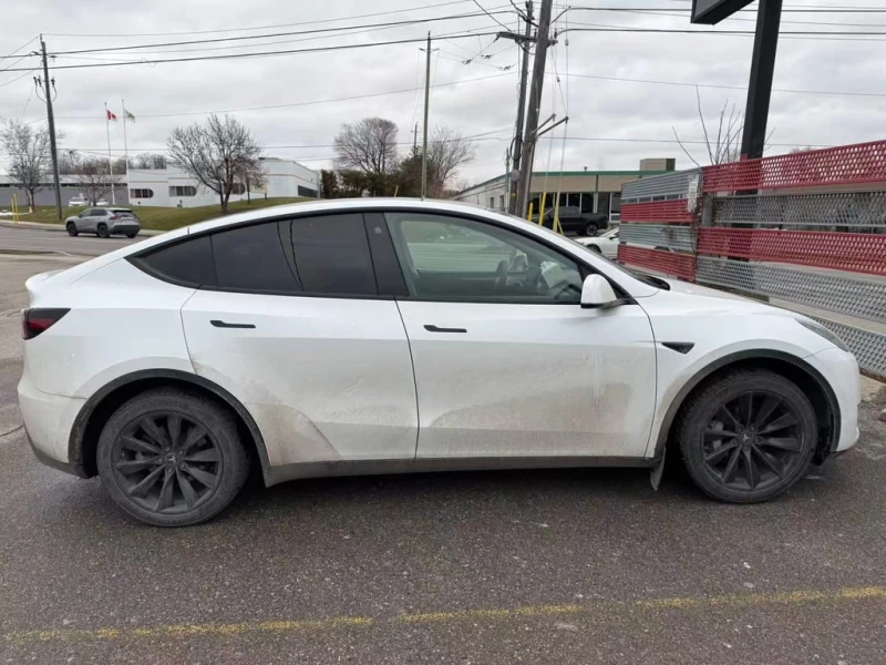 Tesla Model Y * Long Range * CARFAX * БЕЗ ПЪРВОНАЧАЛНА ВНОСКА, снимка 3 - Автомобили и джипове - 52868995